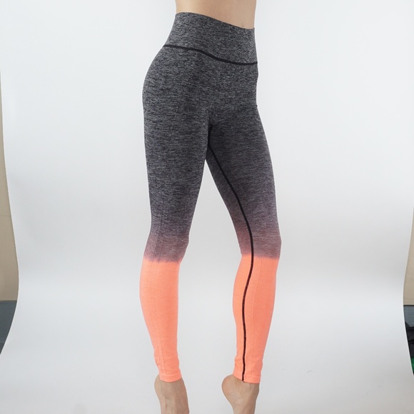 Dry Fit Ombre Leggings - Picture 3 of 4